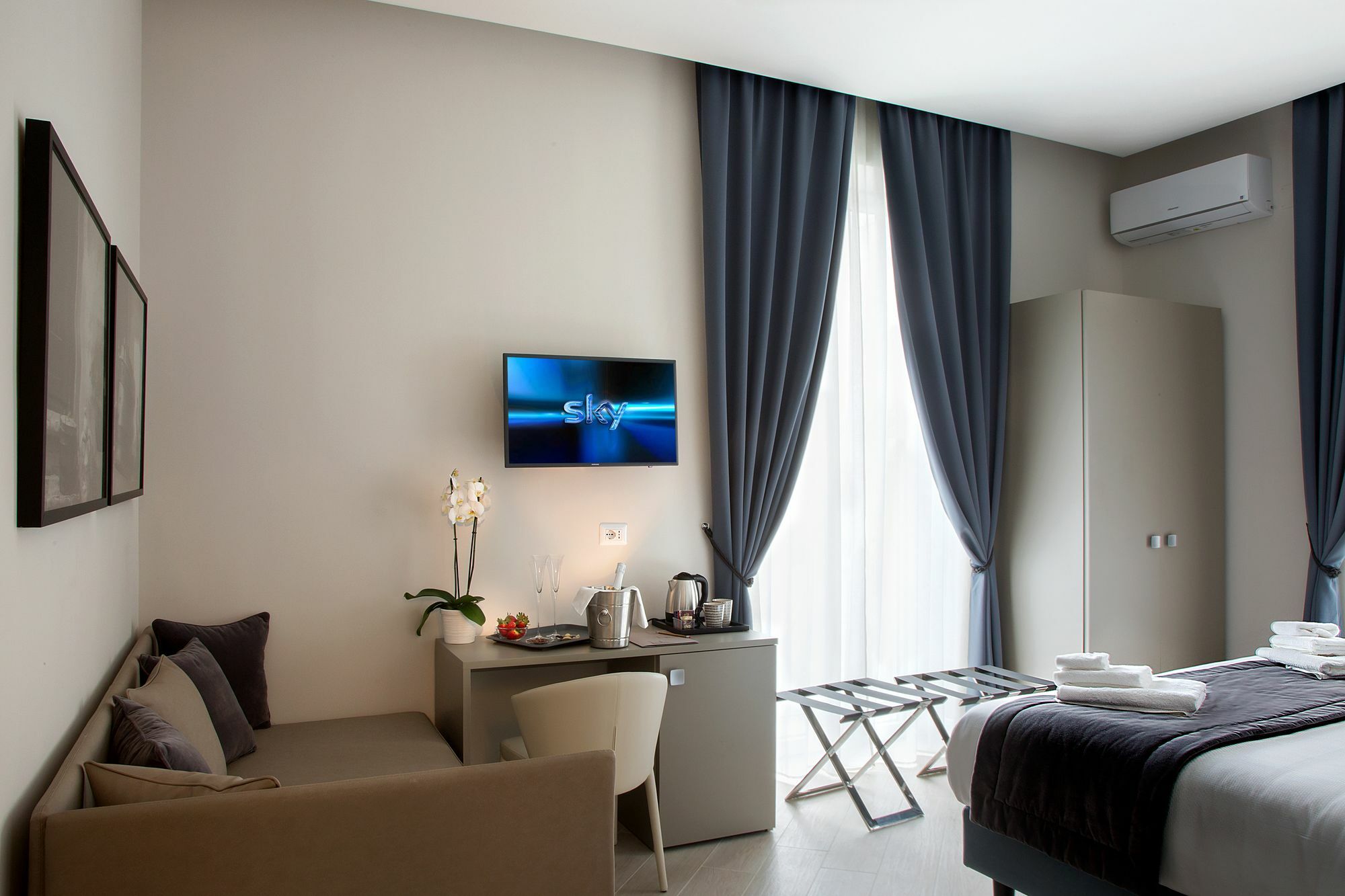 Naplesuite Ngoại thất bức ảnh